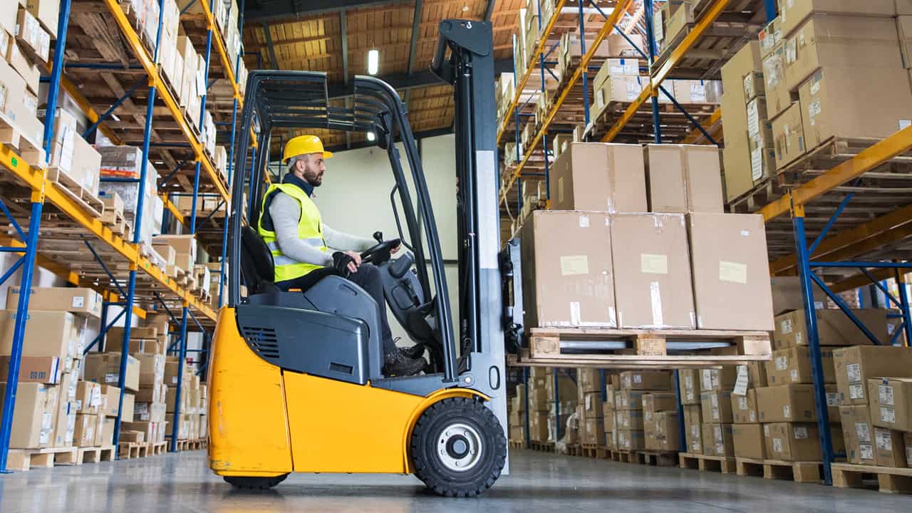 Warehouse-forklift-in-bangladesh