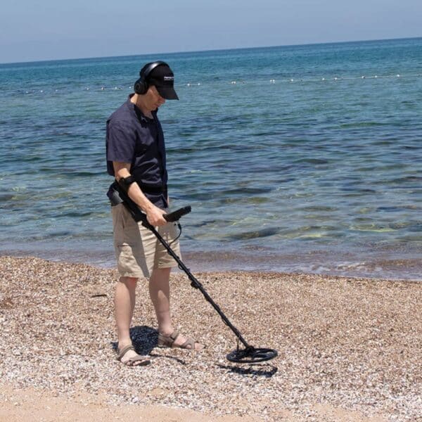 Nokta The Legend Waterproof Metal Detector with 11" DD Coil & Multi-Frequencies - Image 6